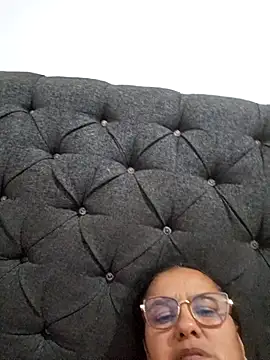 Snapshot of Samanta-42 chatting on 06/11/26, 12:54 Samanta-42 online show from 06/11/26, 12:54