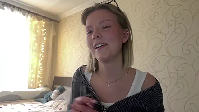 Tonya Silva online show from 04/28/26, 03:38