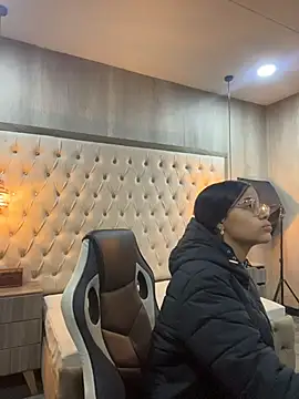 Susan Voltaire online show from 05/19/26, 11:06