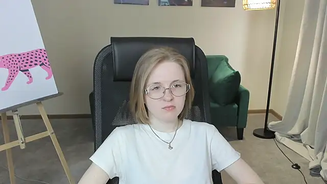 CaylaFahrni online show from 04/18/26, 08:16