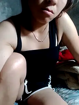 Zara-Lina online show from 05/15/26, 10:41