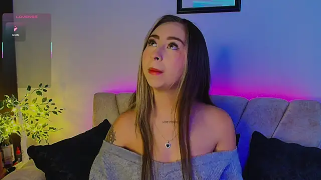 Cloe martinezz  online show from 05/10/26, 04:42