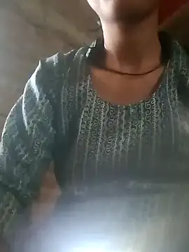 Kanika kumari01 online show from 04/18/26, 10:39