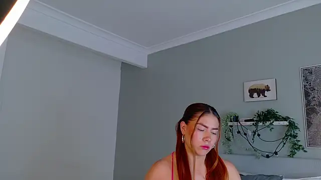 Snapshot of SofiaDiamond_ chatting on 04/21/26, 07:20 SofiaDiamond online show from 04/21/26, 07:20