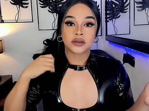 Snapshot of BigcockjasmineTs chatting on 05/19/26, 02:18 BigcockjasmineTs online show from 05/19/26, 02:18