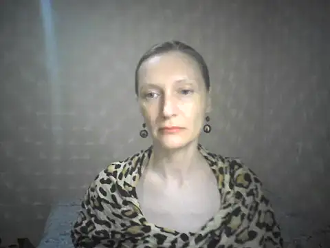 Snapshot of LunaBelle8 chatting on 04/30/26, 06:04 LunaBelle8 online show from 04/30/26, 06:04