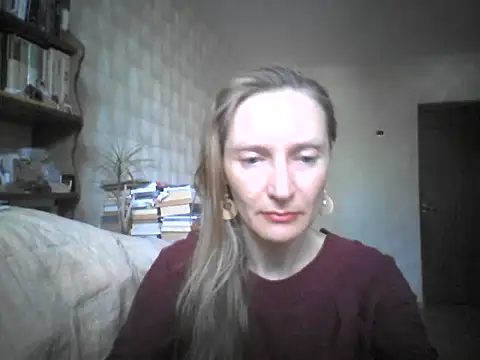 Snapshot of LunaBelle8 chatting on 05/14/26, 02:36 LunaBelle8 online show from 05/14/26, 02:36
