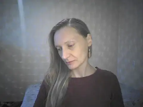 Snapshot of LunaBelle8 chatting on 05/12/26, 04:57 LunaBelle8 online show from 05/12/26, 04:57