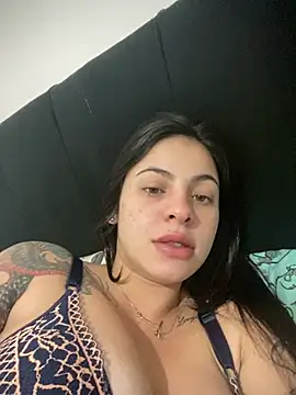 Snapshot of Livia-cortez chatting on 05/16/26, 01:43 Livia-cortez online show from 05/16/26, 01:43