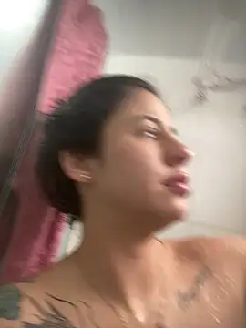 Snapshot of Livia-cortez chatting on 05/23/26, 02:16 Livia-cortez online show from 05/23/26, 02:16