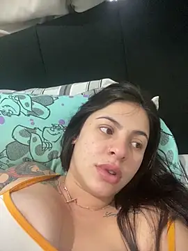 Snapshot of Livia-cortez chatting on 05/18/26, 12:10 Livia-cortez online show from 05/18/26, 12:10
