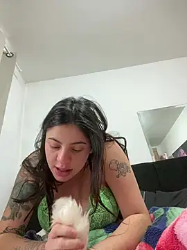 Snapshot of Livia-cortez chatting on 07/24/26, 12:23 Livia-cortez online show from 07/24/26, 12:23