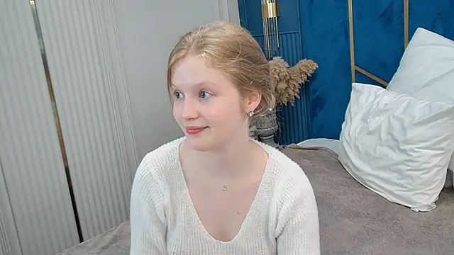 Snapshot of LilianHowards chatting on 06/14/26, 10:27 LilianHowards online show from 06/14/26, 10:27
