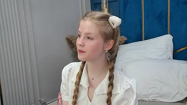 LilianHowards online show from 05/24/26, 09:42