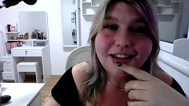 Sweet Secrets online show from 04/25/26, 08:06