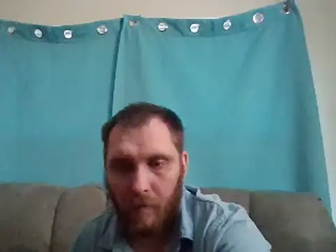 Snapshot of helpfultechmale chatting on 04/16/26, 06:19 helpfultechmale online show from 04/16/26, 06:19