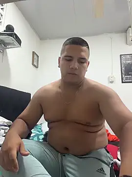 Patricio 02 online show from 05/15/26, 03:59