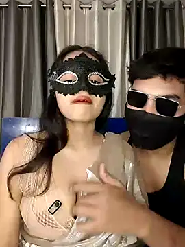 couple hot43 online show from 05/13/26, 08:38