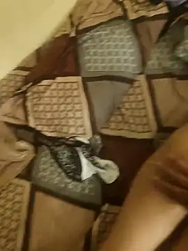 couple hot43 online show from 04/18/26, 07:07