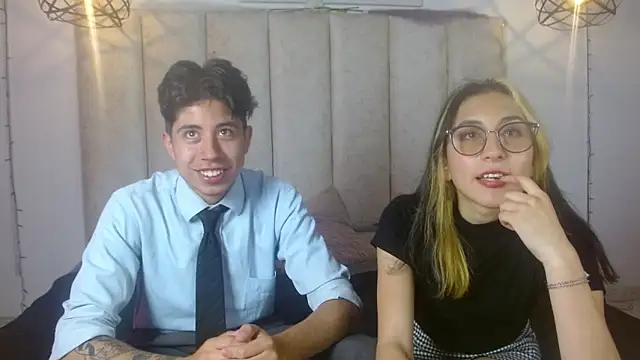 mrandmrsvixencs online show from 04/17/26, 02:53