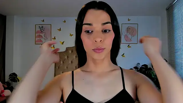 Snapshot of bella_grego chatting on 07/10/26, 01:33 bella grego online show from 07/10/26, 01:33