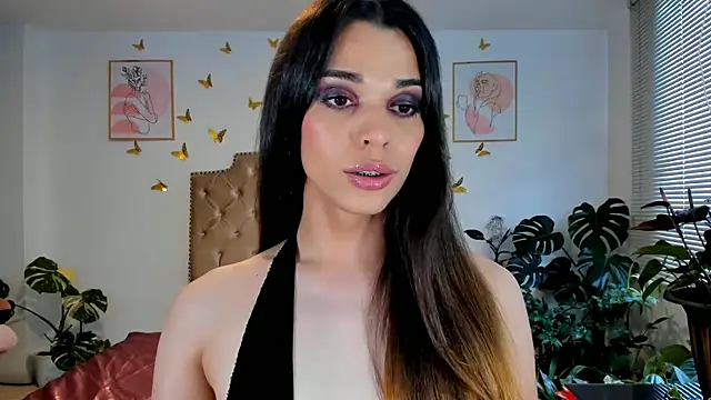 Snapshot of bella_grego chatting on 05/24/26, 08:42 bella grego online show from 05/24/26, 08:42