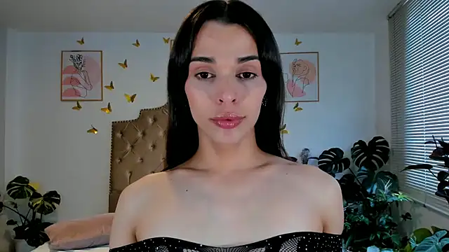 Snapshot of bella_grego chatting on 05/14/26, 08:06 bella grego online show from 05/14/26, 08:06