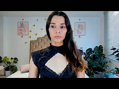 Snapshot of bella_grego chatting on 04/20/26, 03:13 bella grego online show from 04/20/26, 03:13