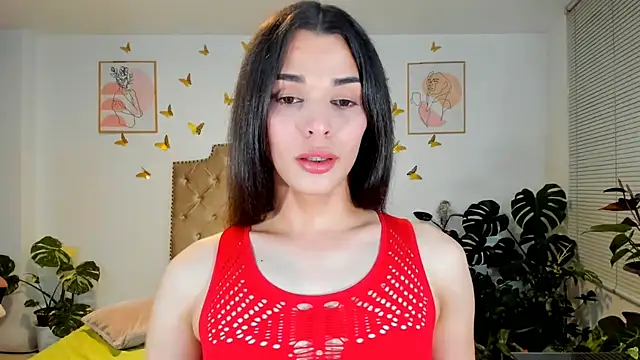 Snapshot of bella_grego chatting on 05/16/26, 11:48 bella grego online show from 05/16/26, 11:48
