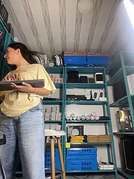 Maggiee 1 online show from 05/25/26, 07:23