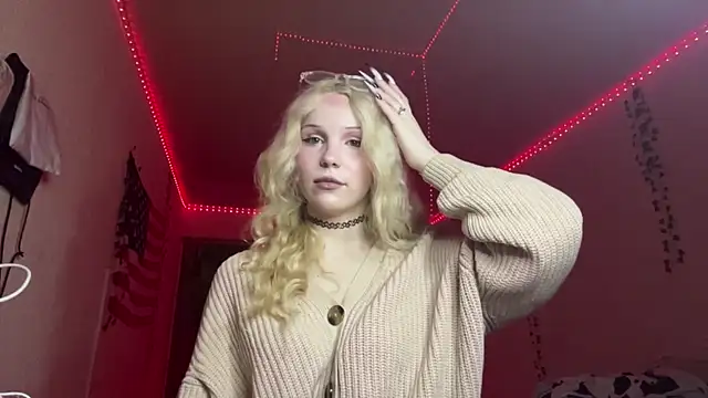 CassieRey online show from 04/18/26, 05:26