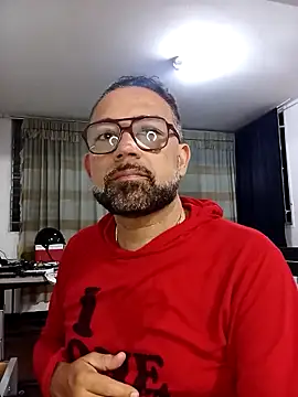 CarlossexVen online show from 04/24/26, 03:08