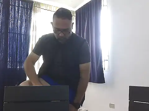 CarlossexVen online show from 05/29/26, 02:01