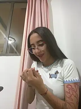 Snapshot of Abby_Coper1 chatting on 07/14/26, 04:17 Abby Coper1 online show from 07/14/26, 04:17