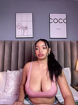LilyFoox online show from 05/28/26, 01:28