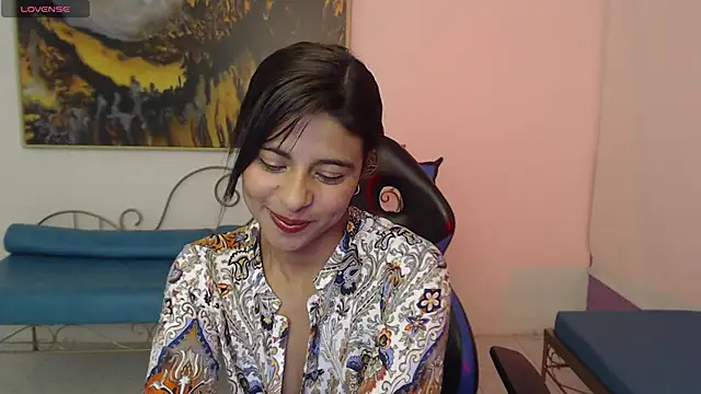 Lady isabella  online show from 04/22/26, 01:40