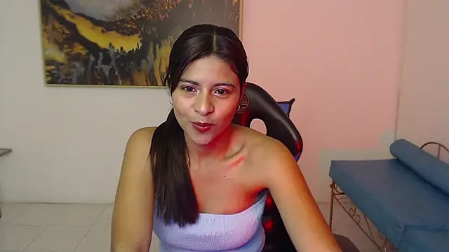 Lady isabella  online show from 04/30/26, 01:18