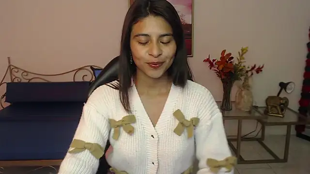 Lady isabella  online show from 05/25/26, 08:18