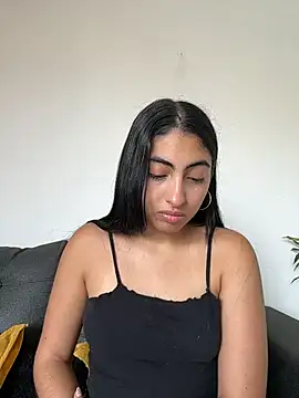 Snapshot of Lily_Rush chatting on 06/23/26, 01:09 Lily Rush online show from 06/23/26, 01:09