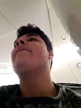 umutabi277 online show from 04/17/26, 01:36