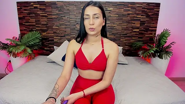 Snapshot of valkiriia__ chatting on 06/25/26, 05:34 valkiriia online show from 06/25/26, 05:34