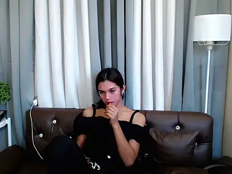 marie castro online show from 05/18/26, 04:07