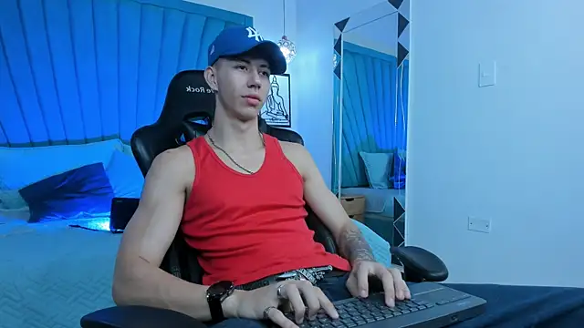 OliverThompsonJS online show from 04/30/26, 03:13