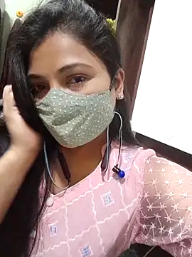 Alinna00 online show from 04/19/26, 11:55