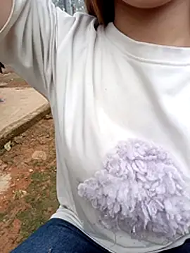 Ngocnga2 online show from 04/24/26, 01:07