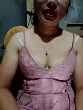 Snapshot of Tieuthu2 chatting on 06/10/26, 12:17 Tieuthu2 online show from 06/10/26, 12:17