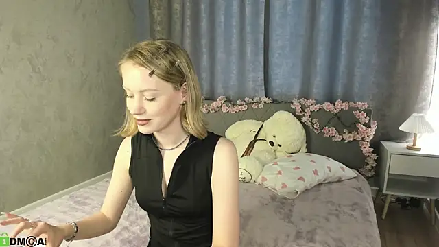 EvaHamilton online show from 05/14/26, 09:28