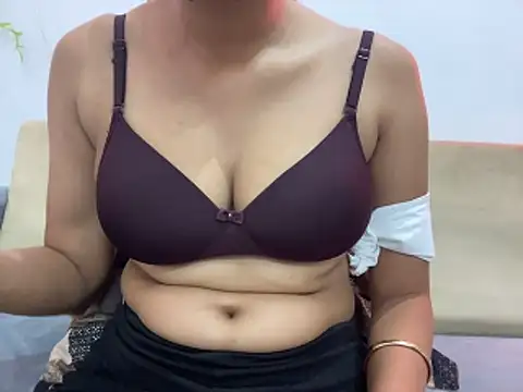 miss  sonam online show from 06/07/26, 04:12