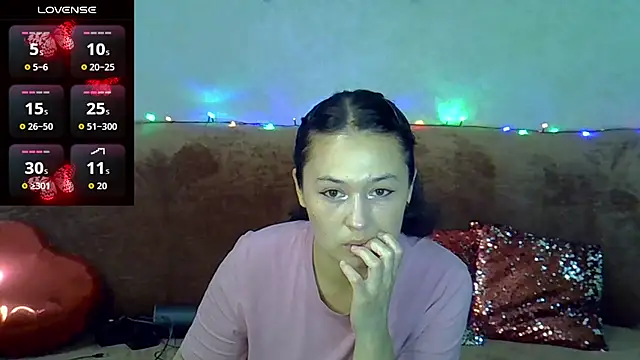 Margaret Sweet  online show from 05/22/26, 03:43