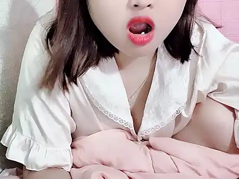 NhungNhun789 online show from 04/17/26, 07:49